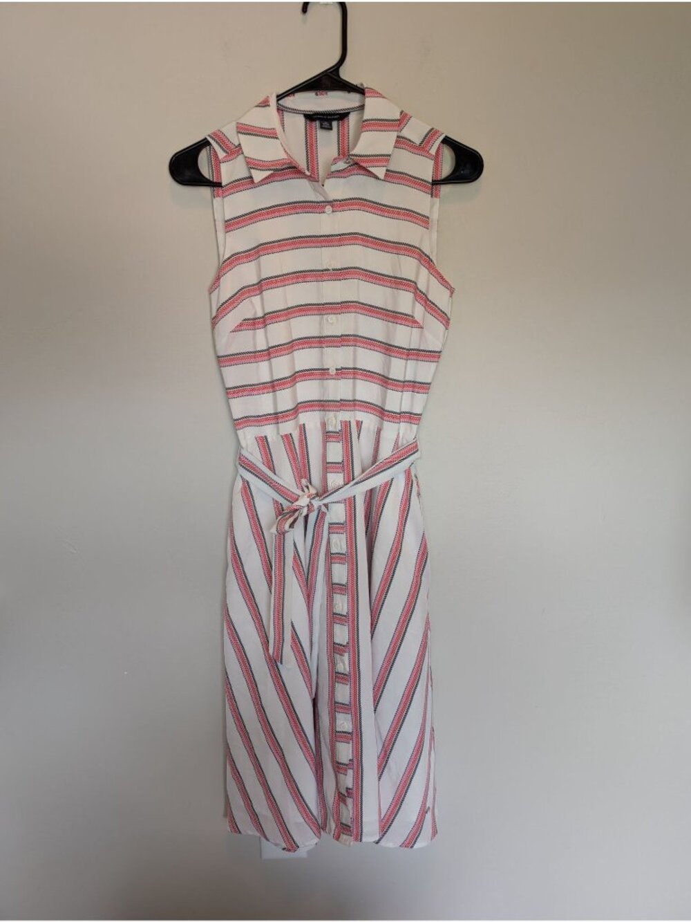 Tommy Hilfiger XS Sleeveless White & Red Striped Shirt Dress With Belt and Pocke